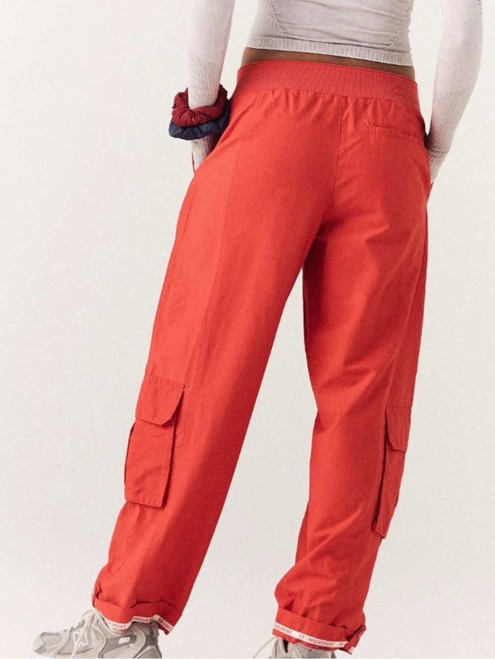 ⚡️ Free People Movement Mesmerize Me Cargo Pants Cherry Crush Size XL - Picture 3 of 16